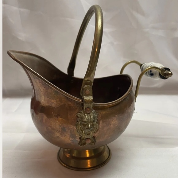 Vintage Holland Copper & Brass Scuttle with Delph handle - Picture 5 of 15